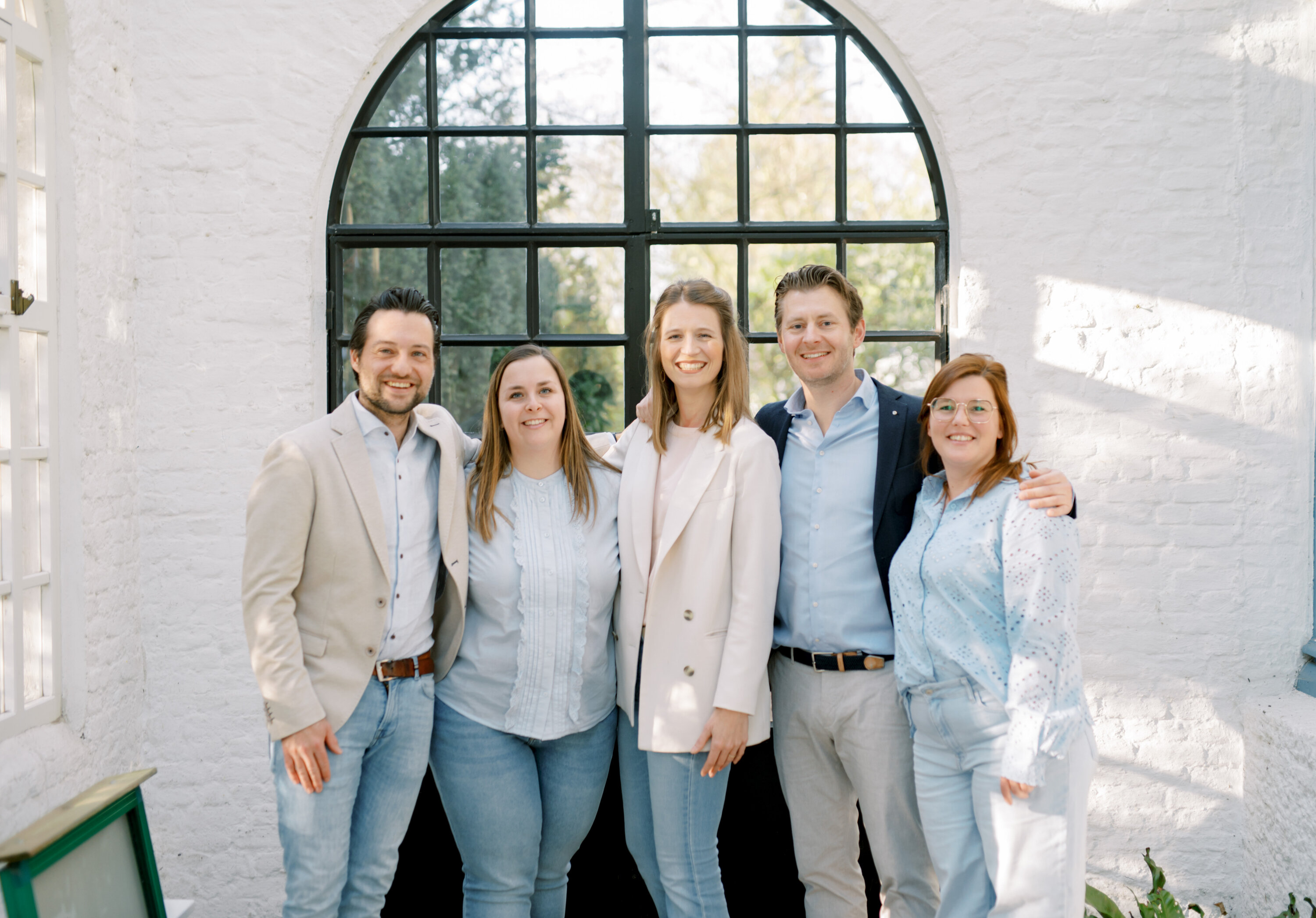 Uw vastgoedpartner, altijd in de buurt.