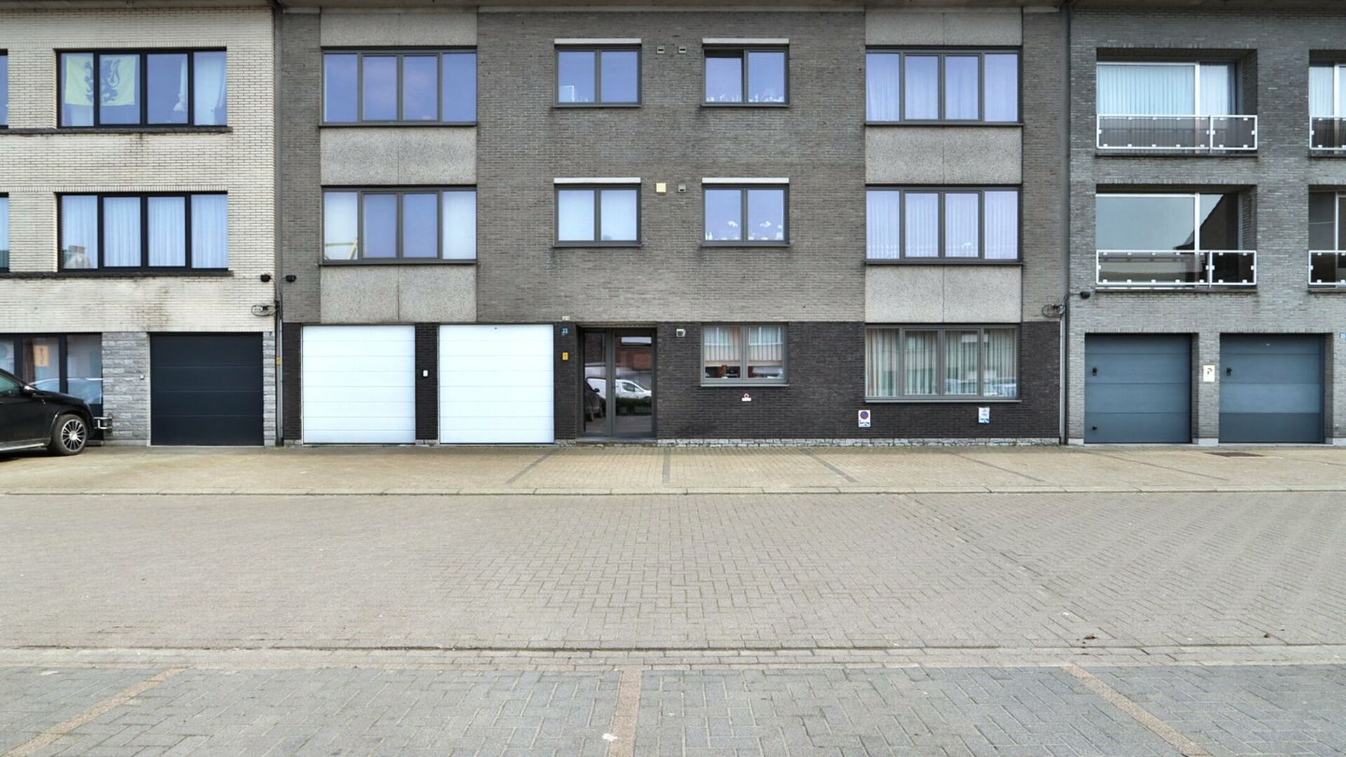 Appartementsgebouw te koop in Beveren
