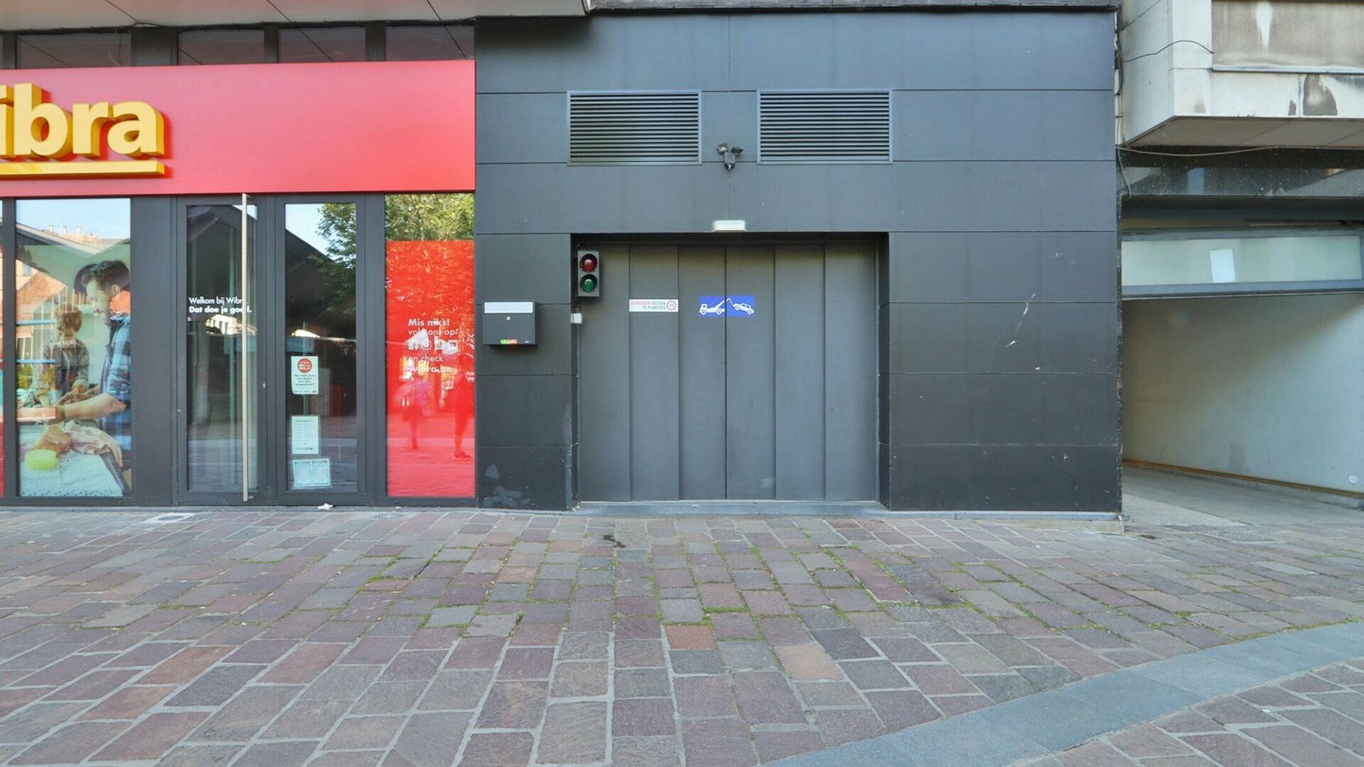 Gesloten garagebox te huur in Beveren-Waas