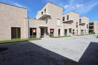 Gelijkvloerse verdieping te koop in Beveren