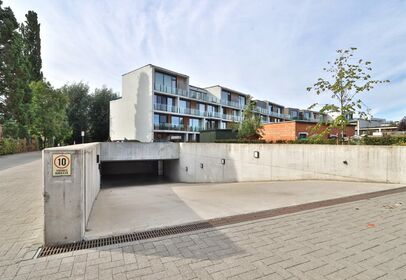 Binnenstaanplaats te koop in Beveren-Kruibeke-Zwijndrecht