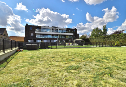 Dakappartement te koop in Vrasene