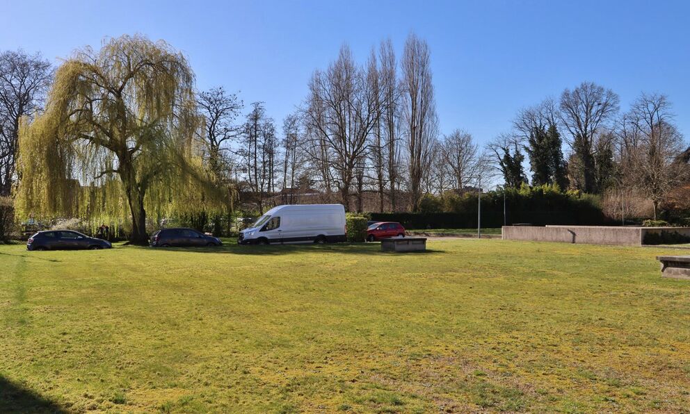 Binnenstaanplaats te koop in Beveren
