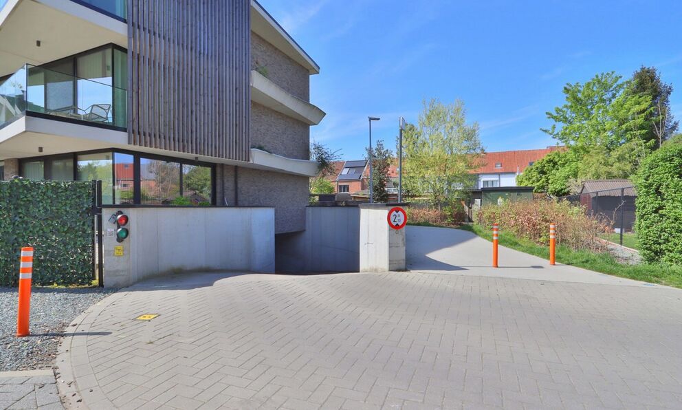 Binnenstaanplaats te koop in Beveren-Kruibeke-Zwijndrecht