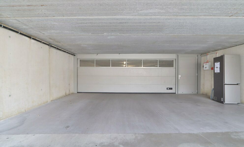 Binnenstaanplaats te koop in Beveren-Kruibeke-Zwijndrecht