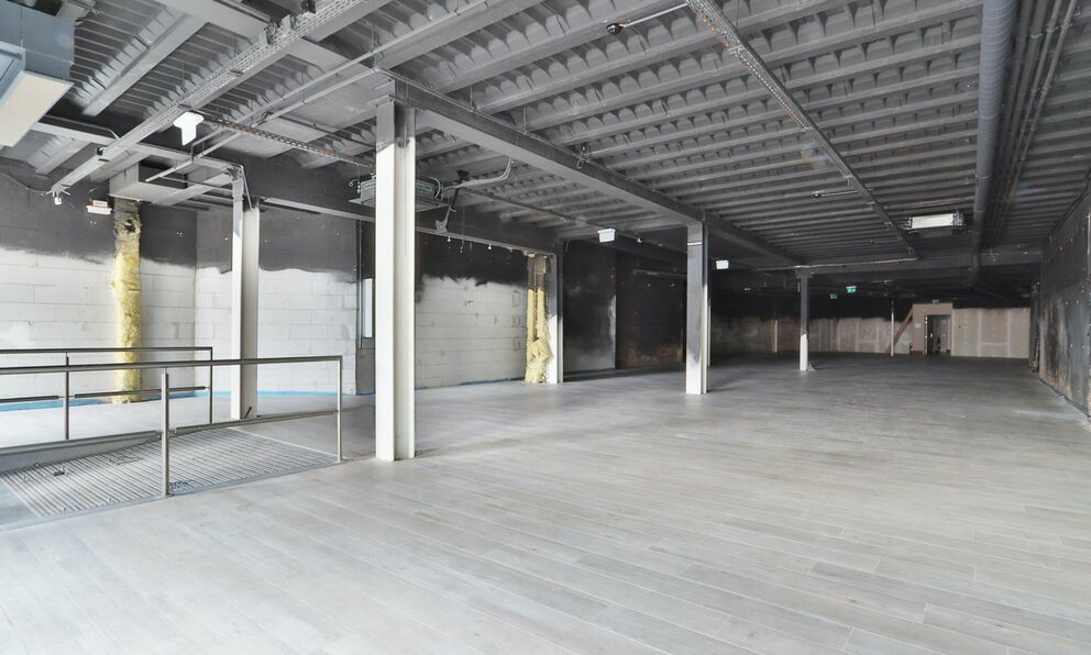 Commercieel gelijkvloers te koop in Beveren-Kruibeke-Zwijndrecht