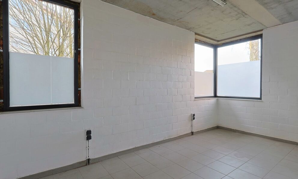 Gebouw voor gemengd gebruik te koop in Beveren