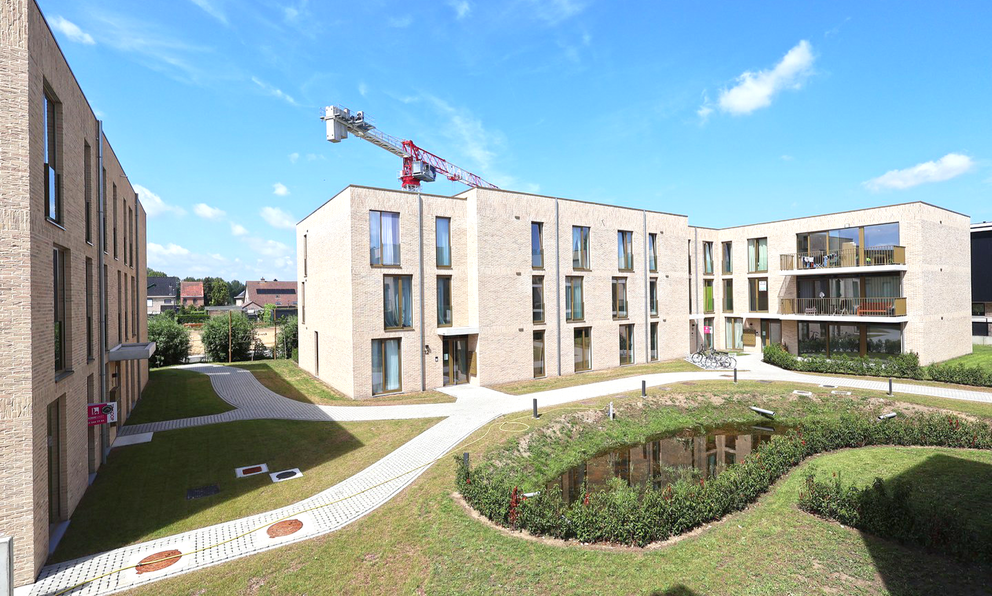 Gelijkvloerse verdieping te koop in Beveren